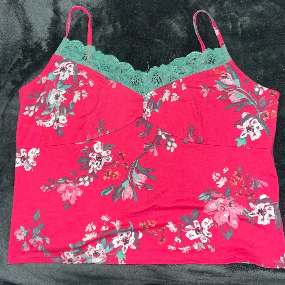 Floral tank top!